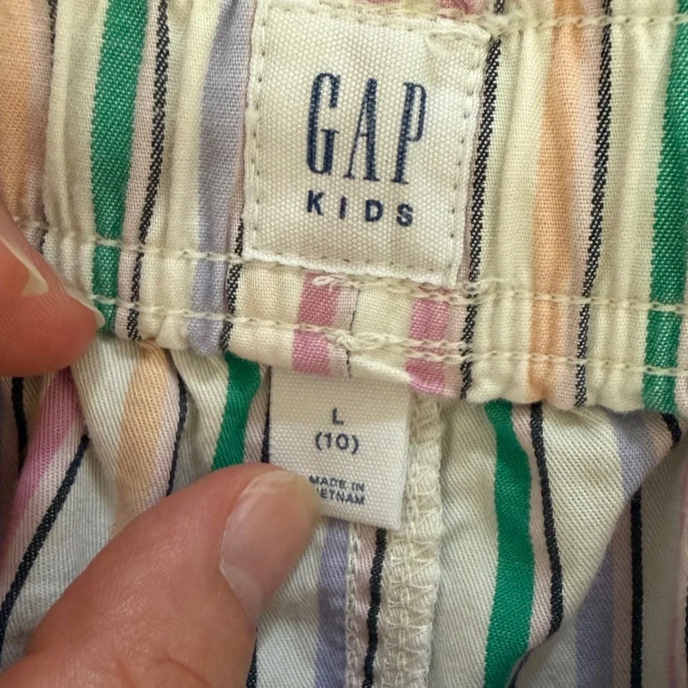 Gap Kids Girls Purple Gauze Ruffle Crochet Top and Striped Shorts Set Size 8-10